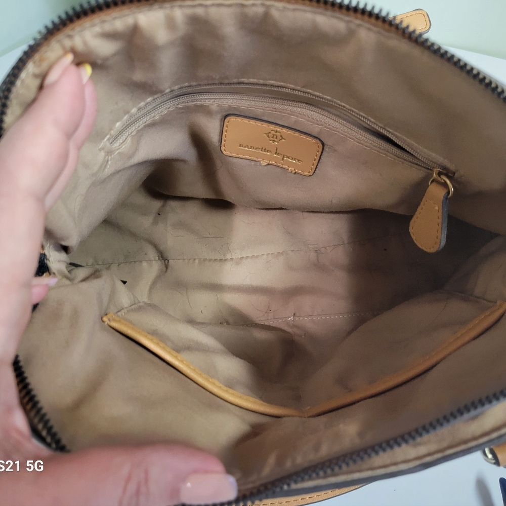 🥳HP🥳 NANETTE LEPORE floral dome bag. several compartments crossbody satchel - Picture 10 of 14